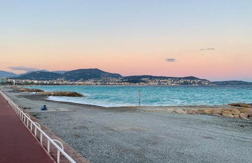 Studio élégant avec balcon près de la plage à Nice - Photo 20