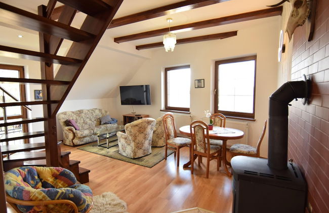 Beautiful Apartment in Prime Lakeside Spot - Photo 11