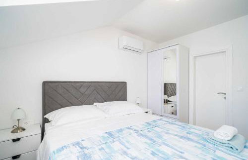 5* Beachfront Villa Olive Mill - Foto 33