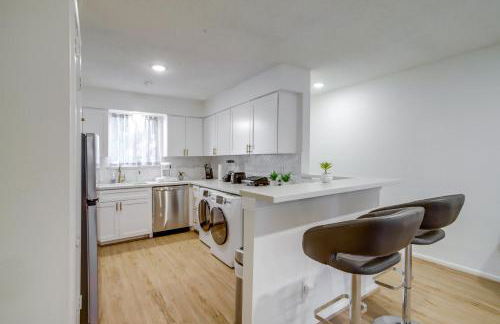 Chic Montgomery Condo with Balcony and Pool Access! - Foto 9