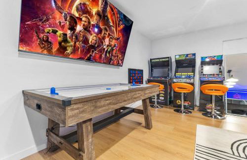 6BDRM Amazing Game RoomHeated Pool3KING4QUEEN - Photo 35