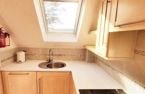 Hunter Heights Loft – Near Ventnor, Isle of Wight - Photo 10