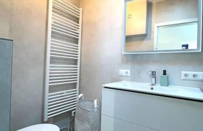 Penthouse 3 Bedrooms- Garden in Center - Photo 15