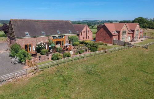 The Dinney Holiday Cottages - Photo 1