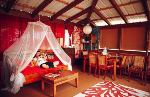 THE MAGICAL LAVA TEMPLE with EPIC Volcano Views! - Foto 13