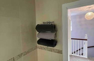 Spacious 4 bedroom house with large garden - Foto 6