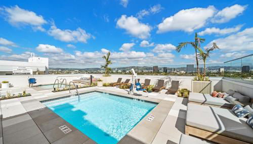 Modern 1BR LA l Workspace Pool Gym - Foto 5