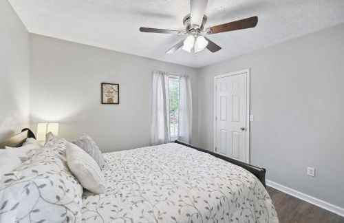 Corinth Getaway with Deck about 11 Mi to Ark Encounter! - Foto 16