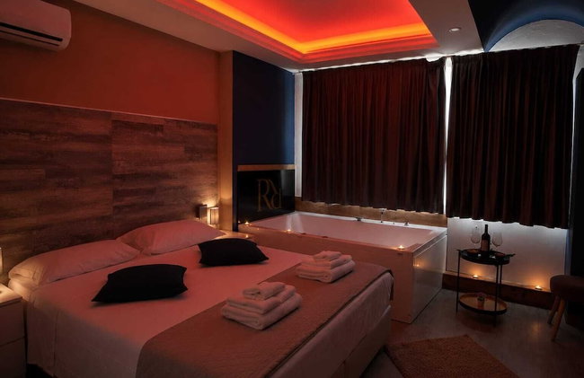 Royalty room spa - Photo 25