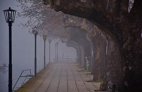 Kasoni Home , Απόλυτα κεντρικό διαμέρισμα μπροστά στη λίμνη - Foto 61