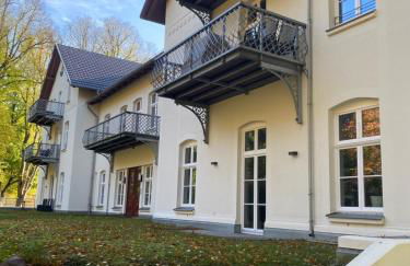 Jagdschloss Suite - premium castle hideway - Photo 18