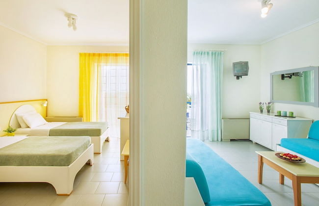 Xenios Port Marina Hotel - Photo 19