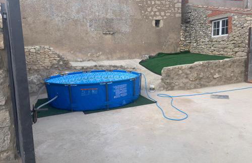 Agradable casa con chimenea y patio totalmente privado - Foto 4