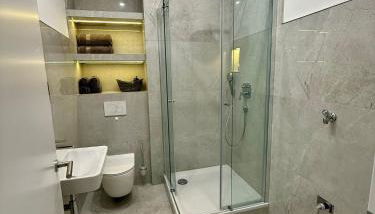 Stadtnah und ruhig modernes Apartment mit Klimaanlage - Foto 4, Shower