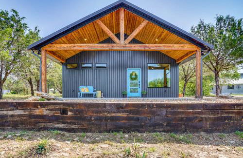 Recently Built Cabin with Pavilion in Granbury! - Foto 2