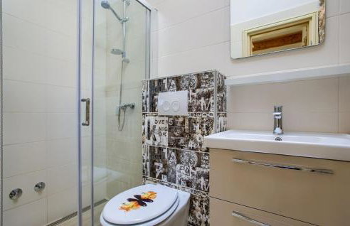 4 Bedroom Lovely Home In Garica - Photo 38