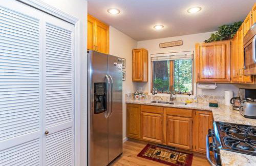 The McCloud Condominium complex is one of the most popular vacation rentals - Foto 8