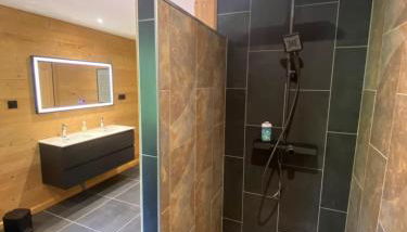 Vosges Hygge - Chalets Lodges & Spa - Foto 2, Shower