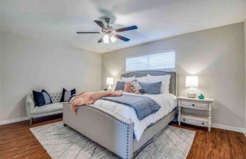 5 STAR House - Chic Mid-Century Modern Luxury Home - Foto 38