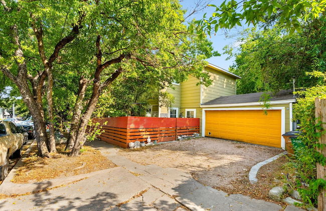 Eclectic 3 Bedroom Block From South Congress! - Foto 28