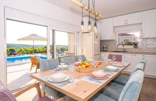 Villa Roza s privatnim grijanim bazenom i jacuzzijem - Foto 6