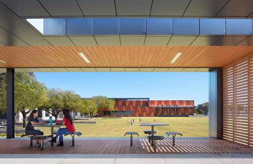 Gray Lux Hse 3BR 3 and half Ba MedCenter DownTWN HotTub - Photo 16