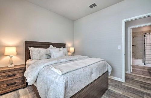 Family Home with Fenced Yard in Austin Suburbs! - Foto 17