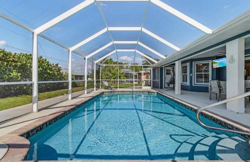 Sunny 4BR with Screened in Pool and Lanai - Foto 10