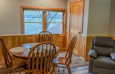 Modern Lakeview Escape - Foto 12