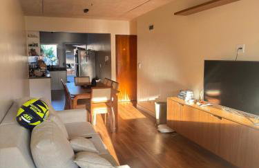 House - Goiânia Moto GP - Foto 1