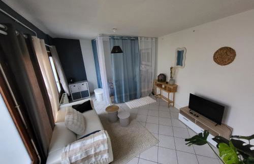 Le Lobrot - studio 2 personnes - parking facile - Foto 4