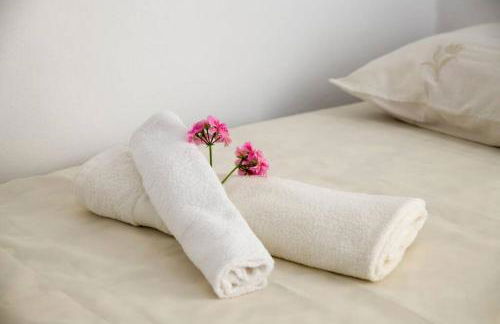 Johnny's Apartment - Photo 11