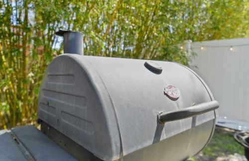 5 Minutes to Beach and Downtown Fire pit Grill - Foto 53