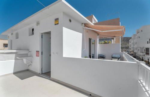 Céntrico Ático con Terraza Privada - Foto 21
