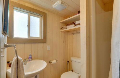 Lake Access, Deck Rustic Retreat in Kalispell! - Foto 14