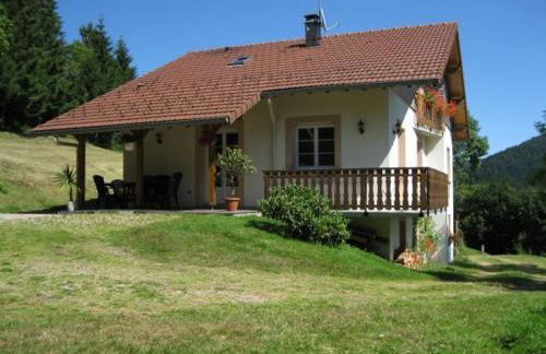 Chalet spacieux avec balcon, WiFi gratuit, proche lac et station de ski - FR-1-589-140 - Photo 7