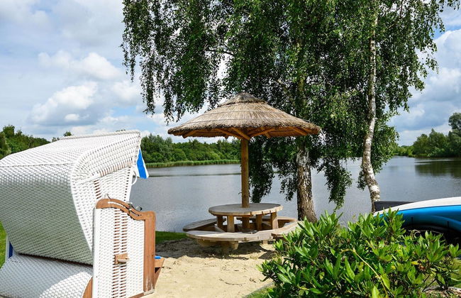 Family House With Wellness - Photo 32