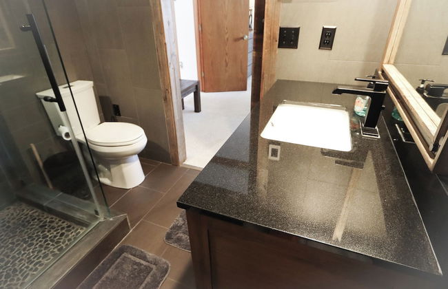 Lookout Lodge An Extraordinary Escape for 10! - Photo 33