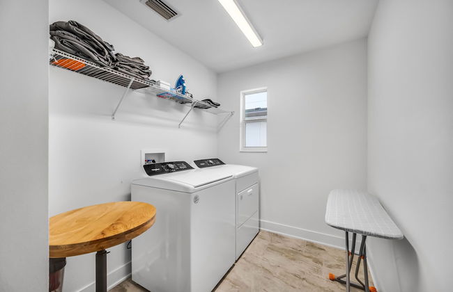 Luxury Home w Heated Pool, Gym, Playground & More! - Foto 62