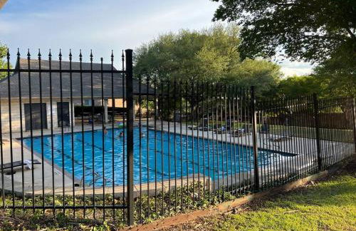 Texas Luxury Home 2 - Photo 10