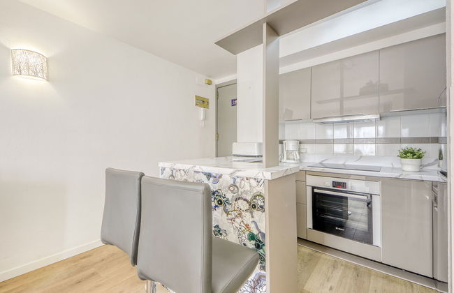 2 bedroom Apartment in Castelló d'Empúries - Photo 4