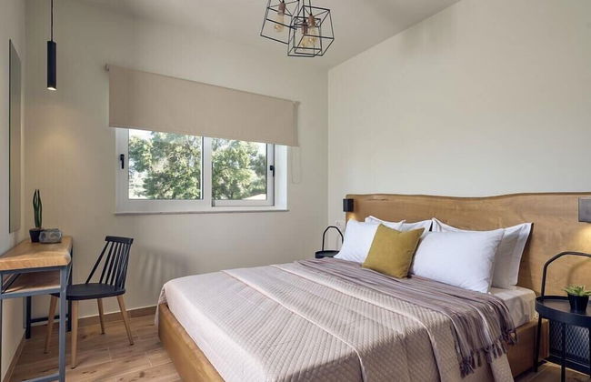 Chris & Jo Villas - Photo 10