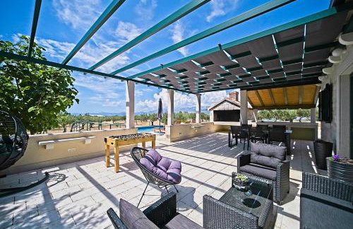 Secluded vacation house Bračuta with swimming pool - Foto 1