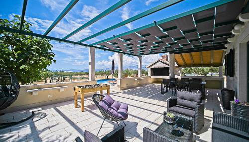 Secluded vacation house Bračuta with swimming pool - Foto 1