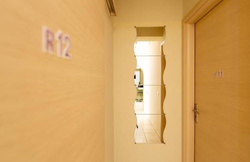 A&J Apartments or Rooms athens airport - Foto 130