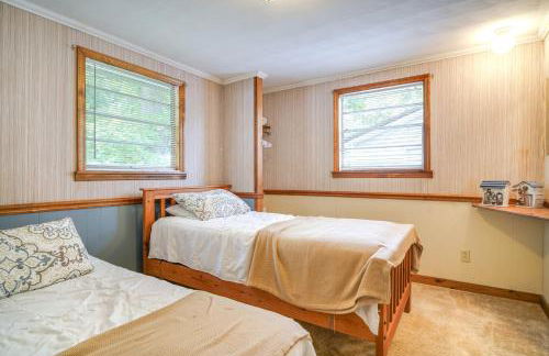 Dandridge Cabin in Inspiration Cove with Lake Access - Photo 15