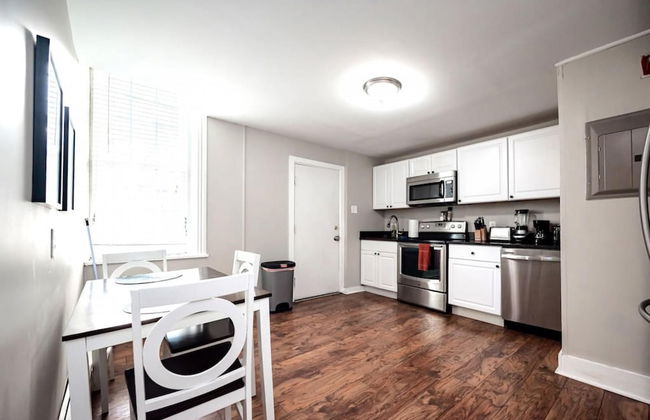 Park Place- Cozy Modern Space Fully Updated Fast Wifi Good Coffee and Easy Parking - Foto 12