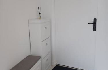 Plain-pied 80 m2 dans maison, parking privé gratuit, gare directe Paris - Foto 17