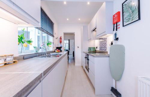 Stunning 3-bed home in Nantwich by 53 Degrees Property - Amazing location, Ideal for Groups - Sleeps 6 - Foto 15