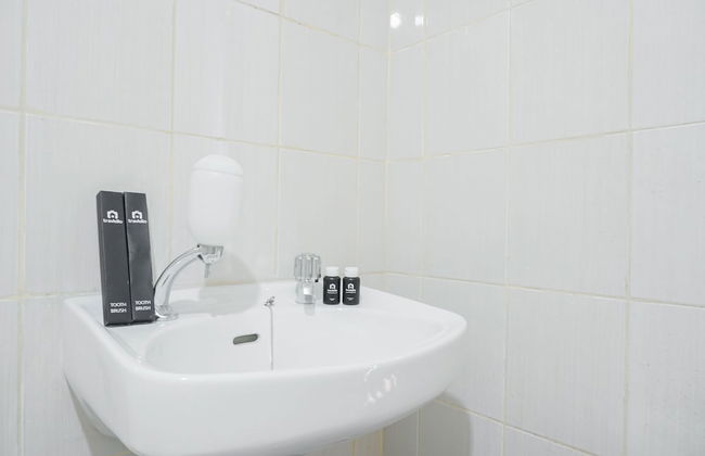 Scenic And Strategic Studio Amethyst Apartment - Photo 9